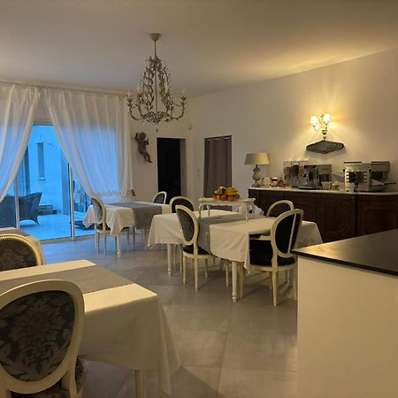 Le Bonheur De L'Instant Hotel Saint-Medard-d'Aunis Екстериор снимка